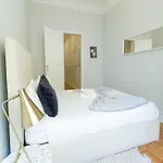 Akicity Opalite Apartment